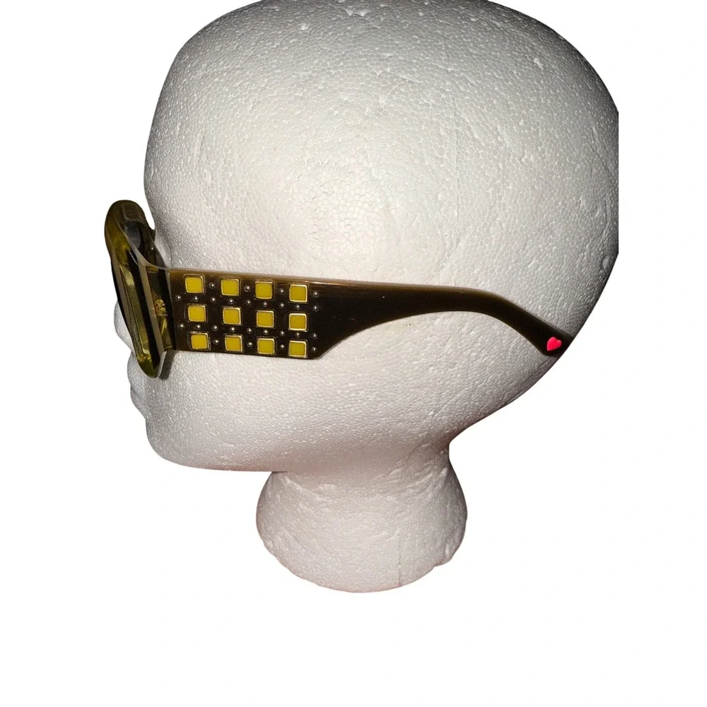Betsey‎ Johnson BJ134 Khaki Yellow Studded Rectangular Sunglasses Retro Y2K